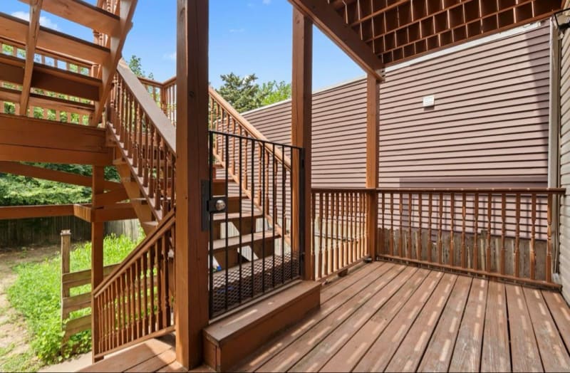 Building Photo - 115 Winfield Ave