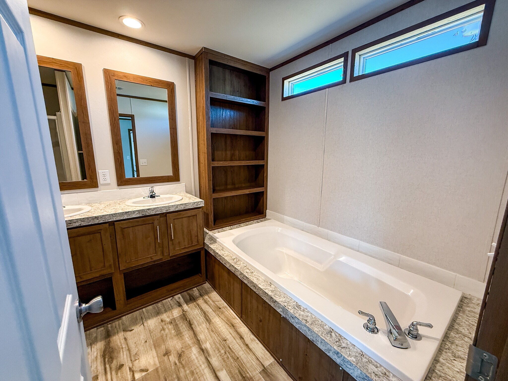 Building Photo - 132 Ponderosa Way