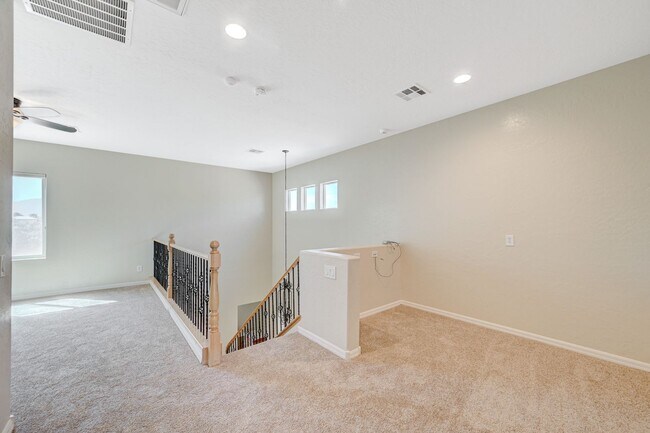 Building Photo - 4 Bedroom Home in Silverstone Ranch / No Rear Neighbors!