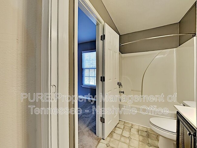 Building Photo - 2042 Shaylin Loop