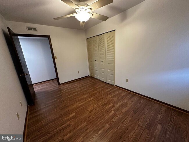 Building Photo - 1439 Vista St