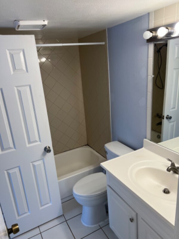 Building Photo - 2625 FL-590