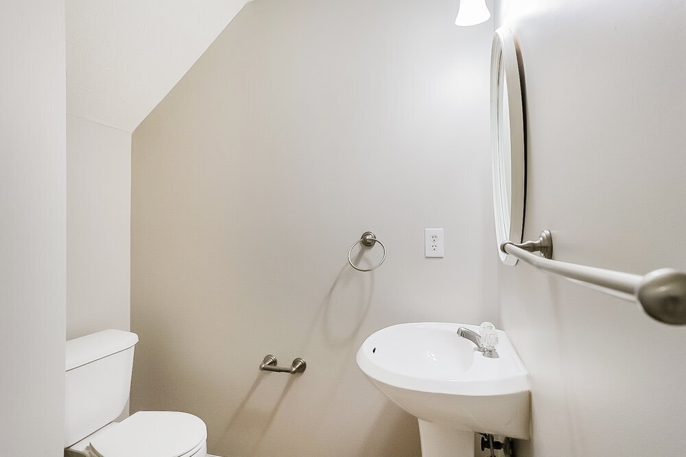 Building Photo - 95 Golden Pine Rd