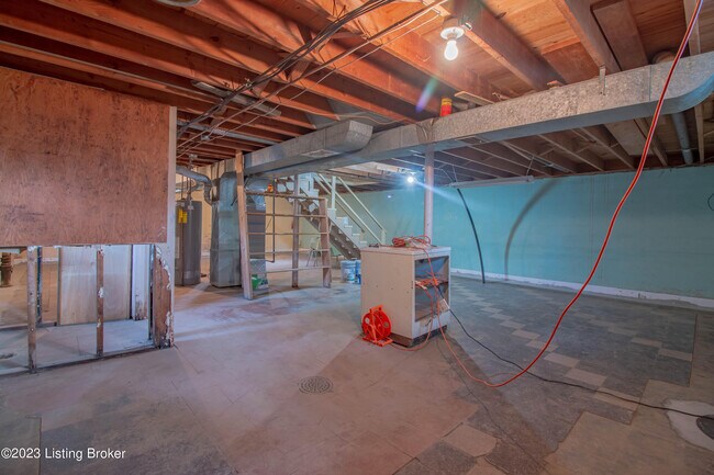 Building Photo - 3311 Dogwood Dr