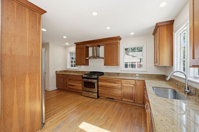 Building Photo - Chevy Chase Home | 4 Bed | 3.5 Bath | 2,500 Sf | Driveway Parking | Large Fenced-In Backyard w/ Deck