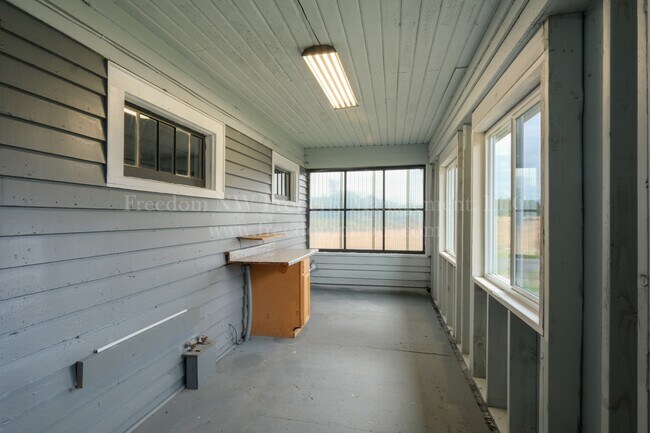 Building Photo - 6045 Skookumchuck Rd SE
