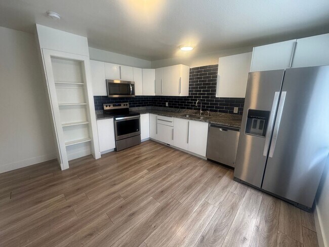 Primary Photo - Beautiful home for rent in West Valley City!