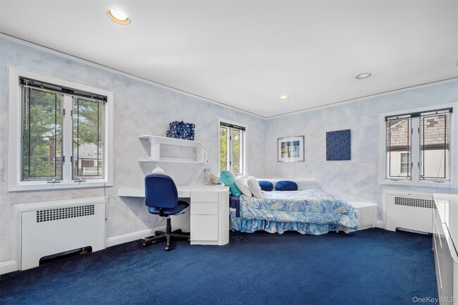 Building Photo - 23 Parkside Dr