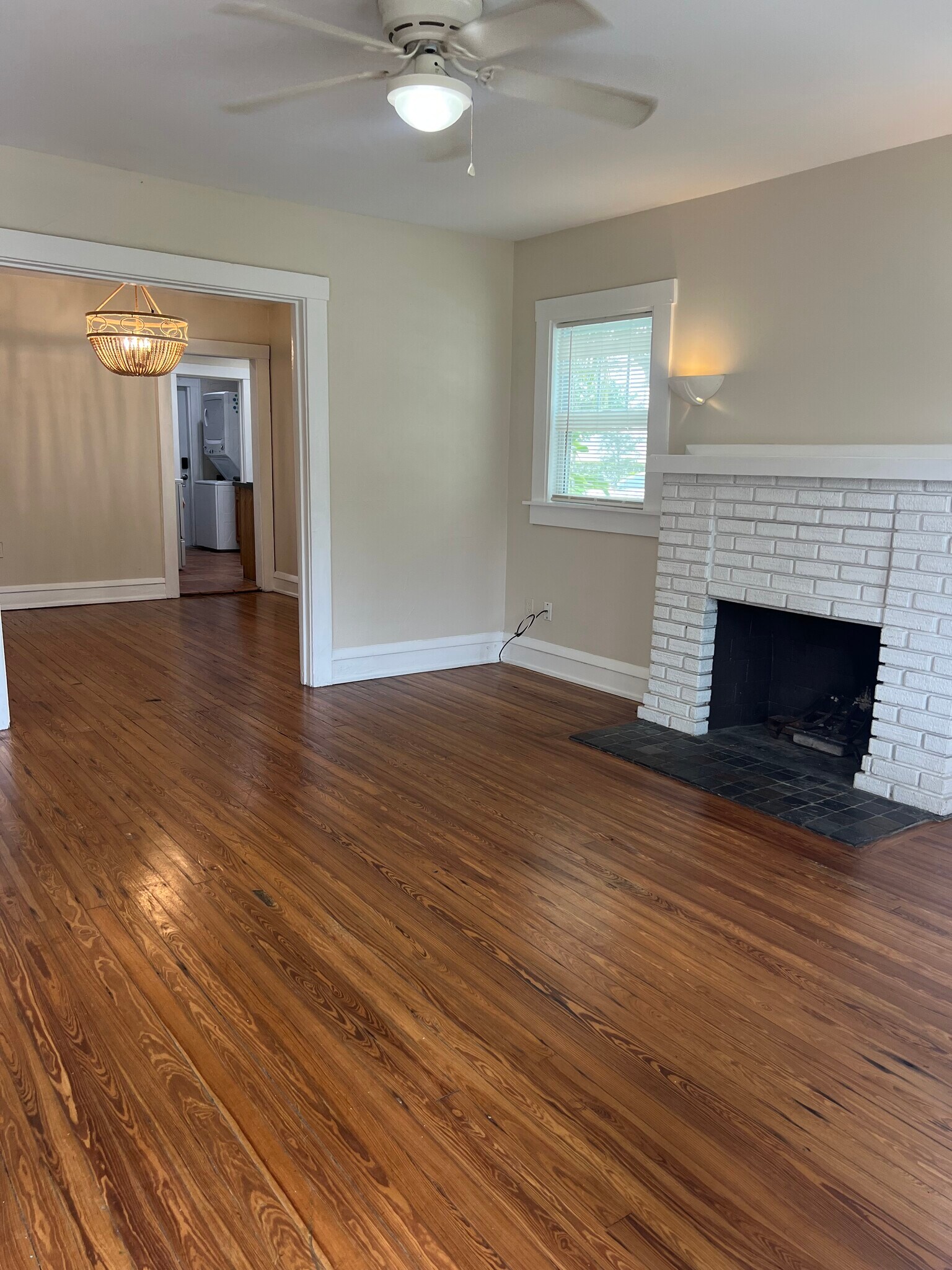 Living Room going into Dining - 5915 N Flagler Dr
