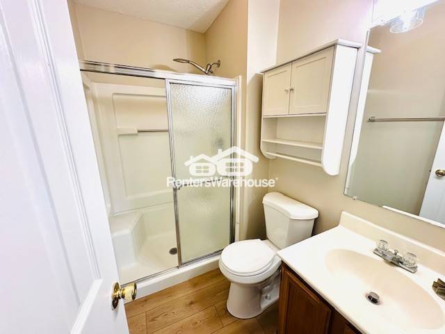 Building Photo - 661 Realm Ct W