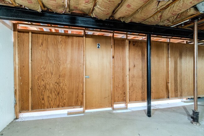 Building Photo - Move-In Ready Fox Hills Condo with In-Unit Laundry & Assigned Carport