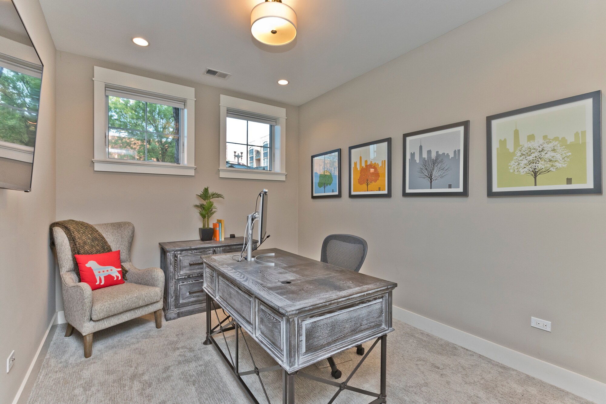 Building Photo - 4753 N Hamilton Ave