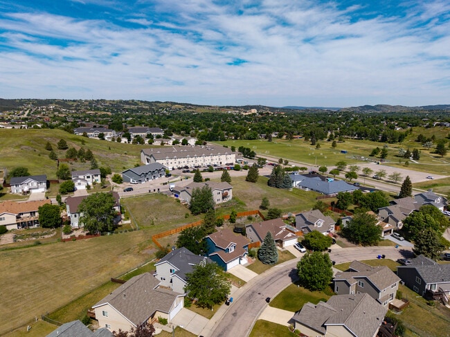 Building Photo - 4025 Wild Flower Dr