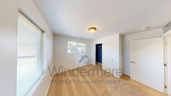 Building Photo - prov2322