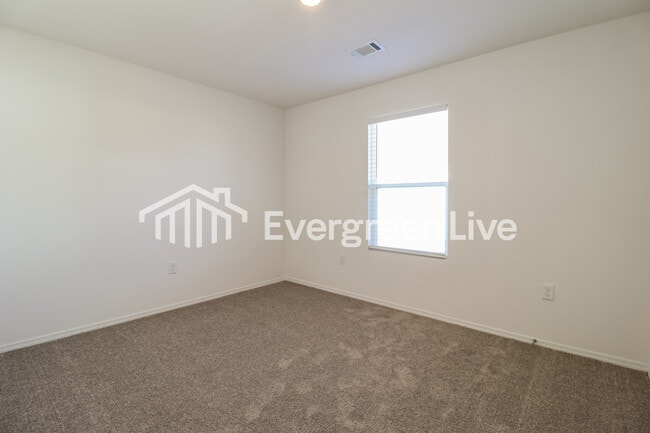 Building Photo - 31 Sourdough Crk Ln