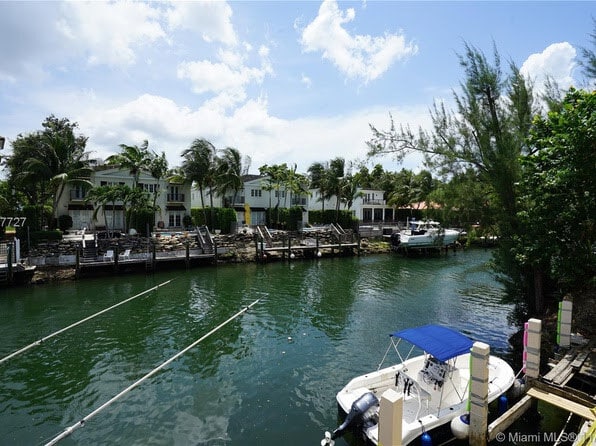 Building Photo - 5201 Orduna Dr