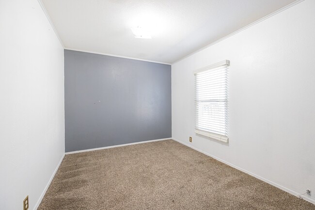 Building Photo - 11738 Greencanyon Dr