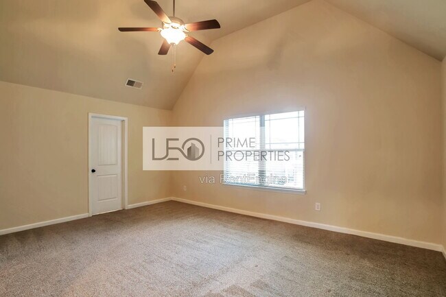 Building Photo - 2513 Shropshire Pl