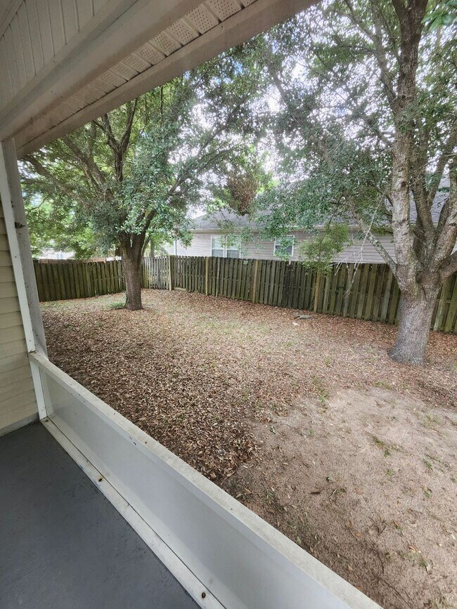 Building Photo - 552 Brooke Hampton Dr