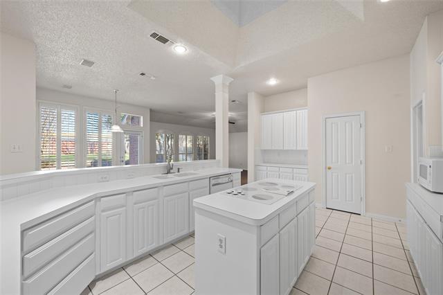 Building Photo - 3609 Stone Creek Ln S