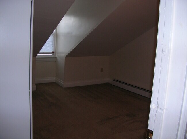 Building Photo - 408 Taylor St
