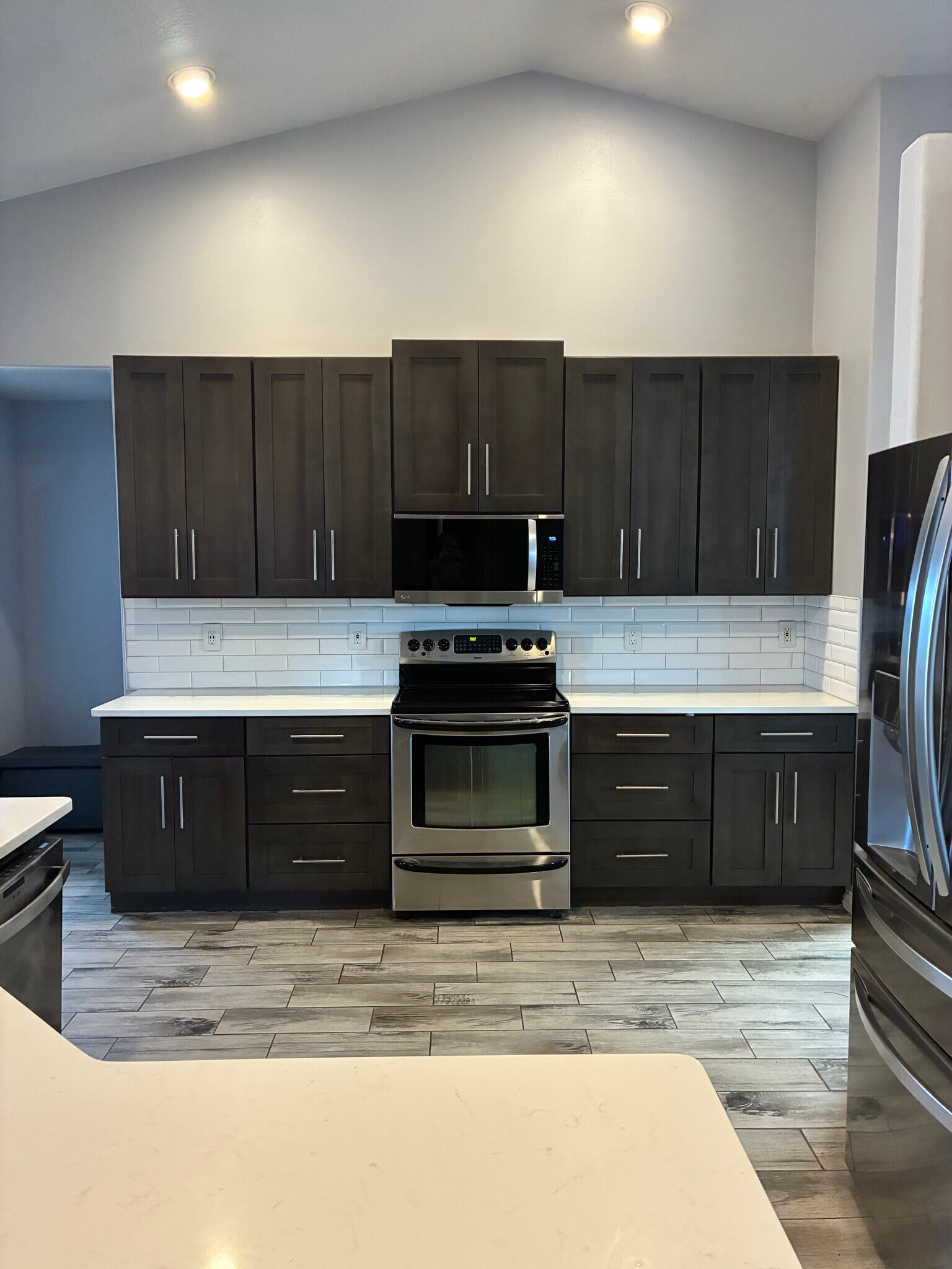 Building Photo - 867 Park Valley Cir