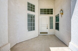 Building Photo - 1708 E Chelsea Dr