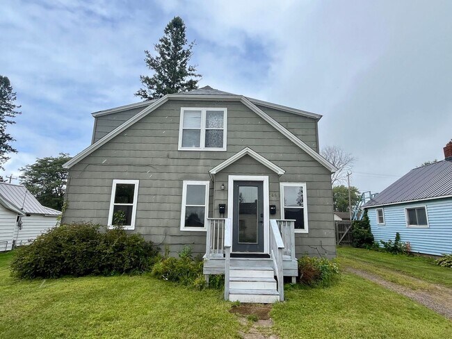 Building Photo - 1419 Upland Ave