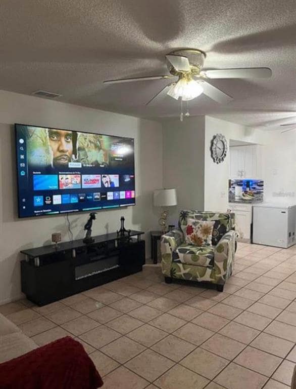 Building Photo - 1 W Country Cove Way