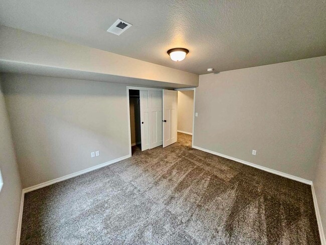 Building Photo - Stunning 4 Bedroom Ranch Home in Falcon!