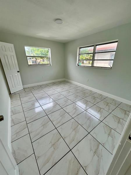 Building Photo - 7311 Venetian St