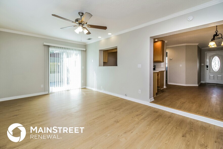 Building Photo - 421 Kee St