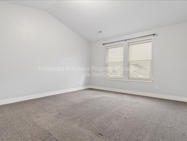 Building Photo - 13972 S Overwatch Dr