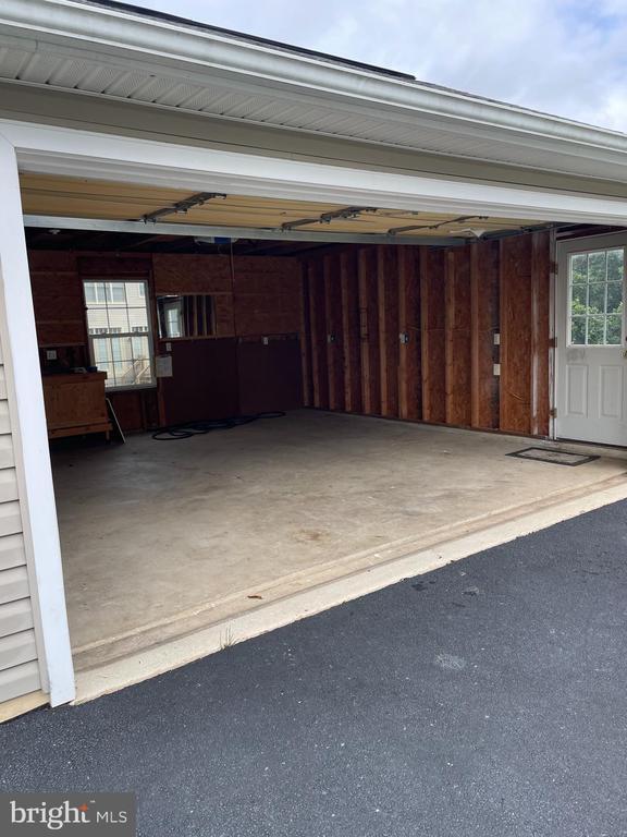 Building Photo - 14020 Willet Way