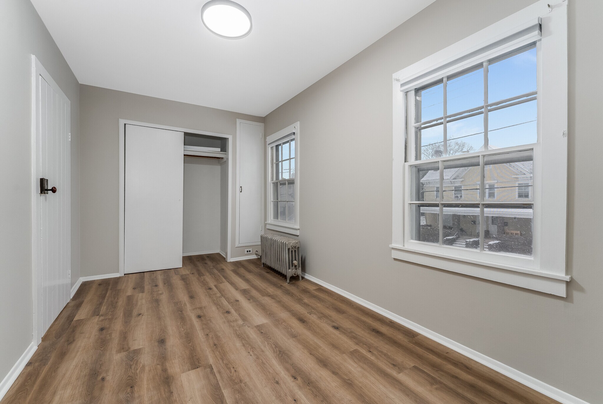 Building Photo - 22 Park Ave