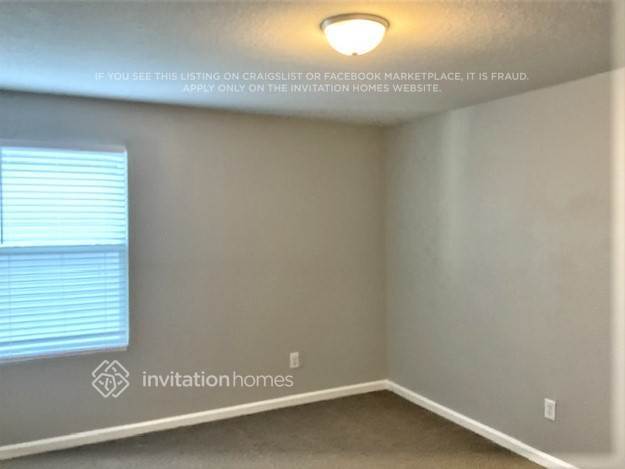 Building Photo - 2297 Litchfield Lp