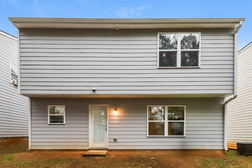 Building Photo - 329 Freeman Cir