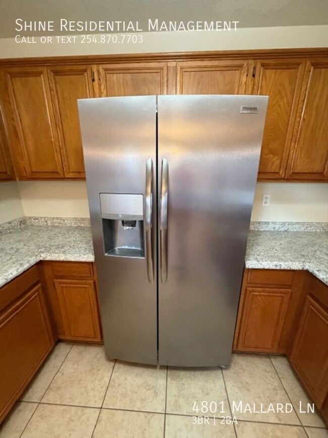 Building Photo - 4801 Mallard Ln