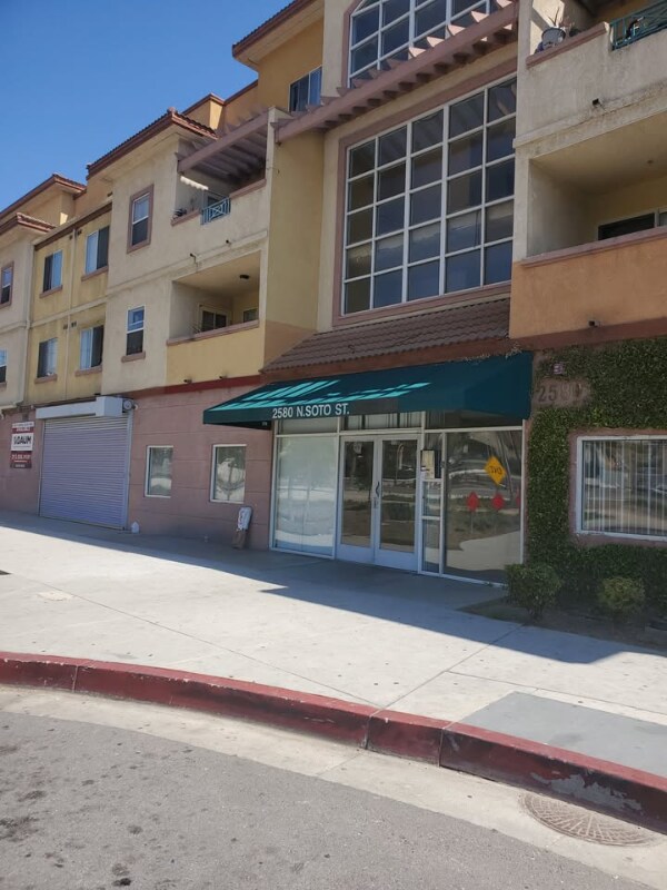 Building Photo - 2580 N Soto St