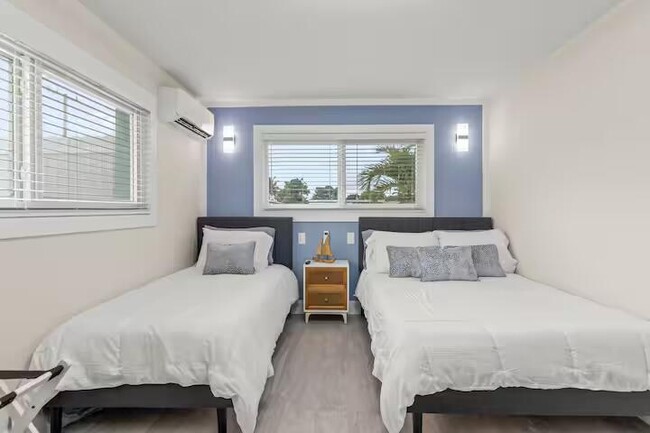 Building Photo - 322 NW 4th Ave