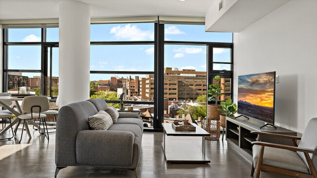 Building Photo - 1901 6th St NW