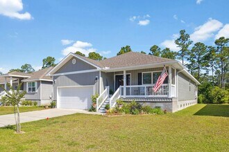 Building Photo - Beautiful home in a quiet neighborhood loc...