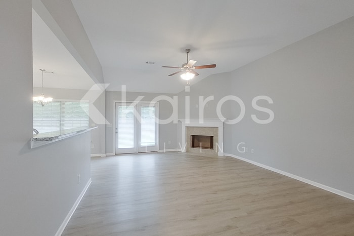 Building Photo - 139 Hideaway Ln