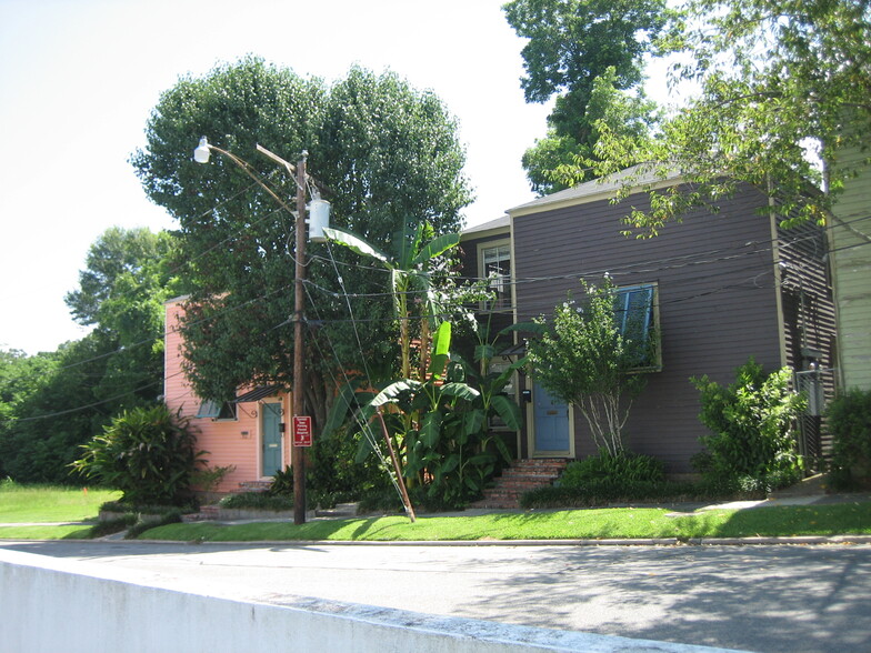 Primary Photo - 908 N 6th St