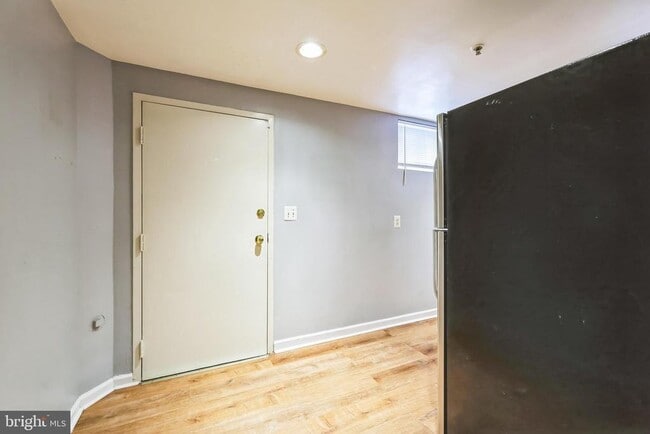 Building Photo - 4929 Foote St NE