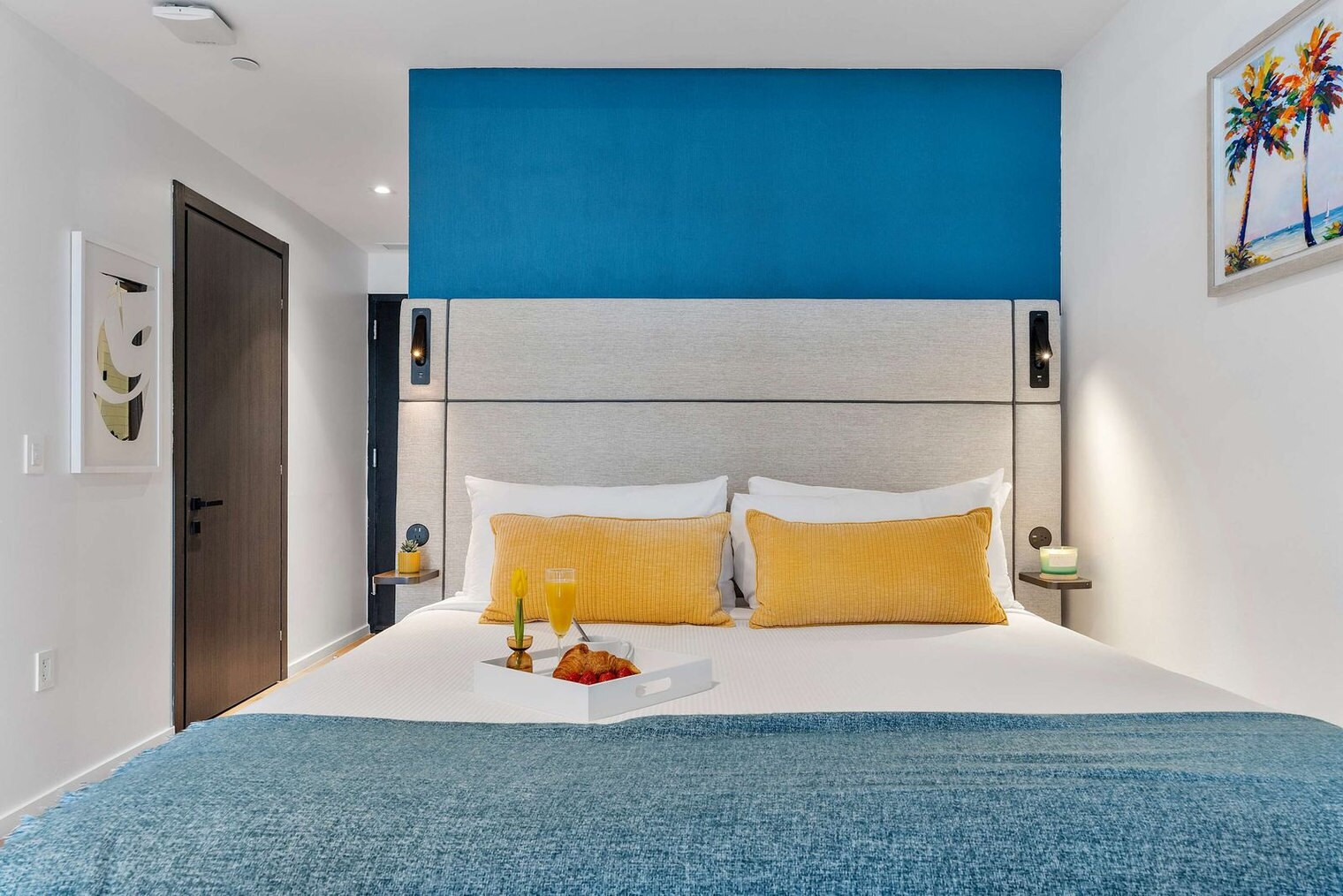 Building Photo - 398 NE 5th St