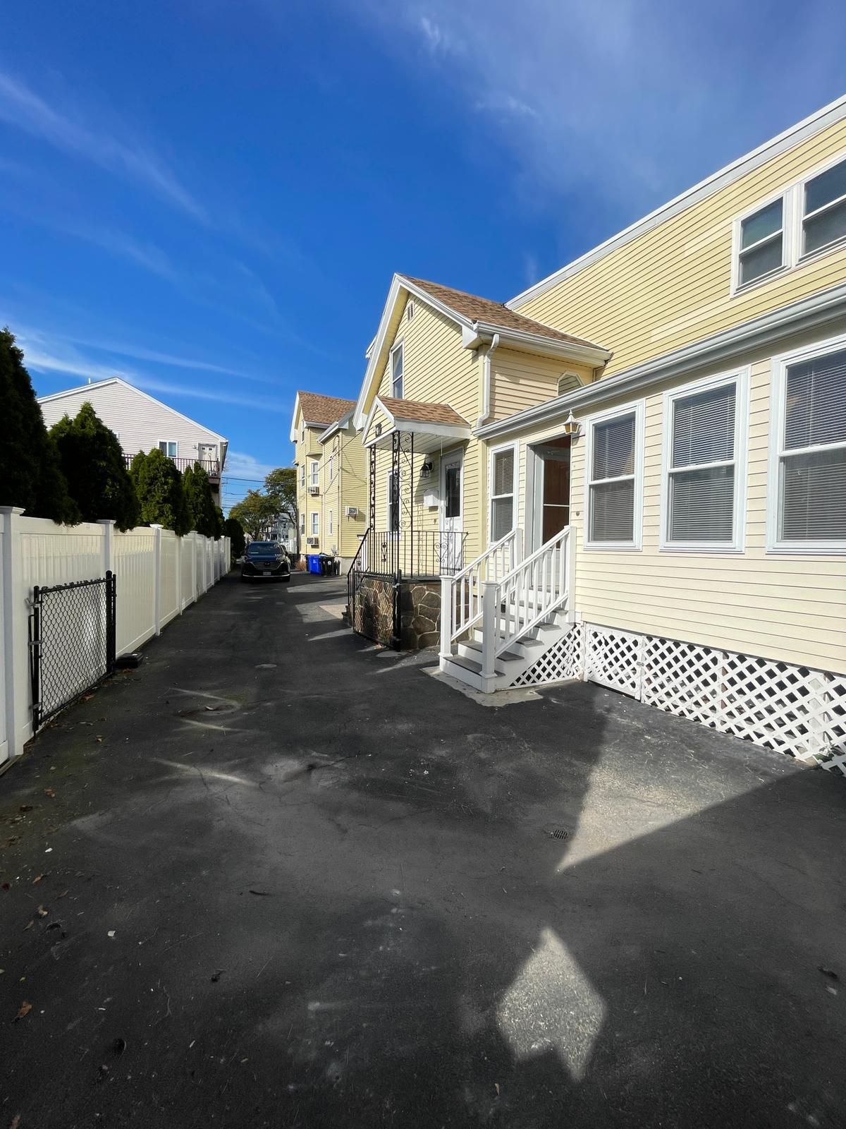 Building Photo - 248R Pearl St