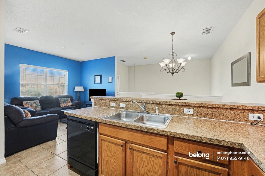 Building Photo - 2835 Oakwater Dr