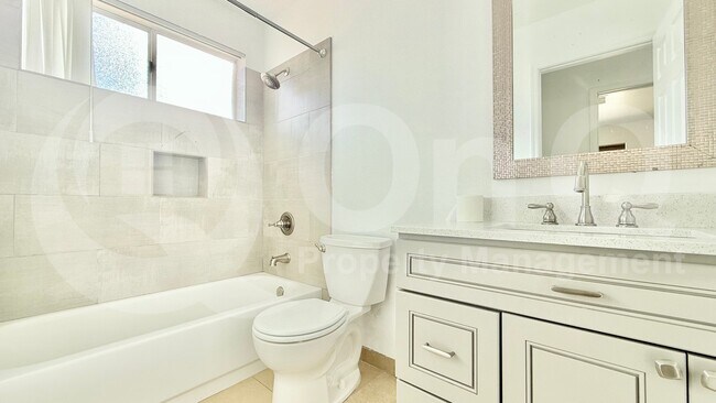 Building Photo - 413 N Flint St