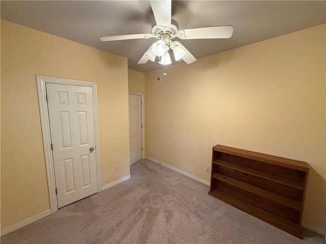 Building Photo - 3121 N Tartan Way